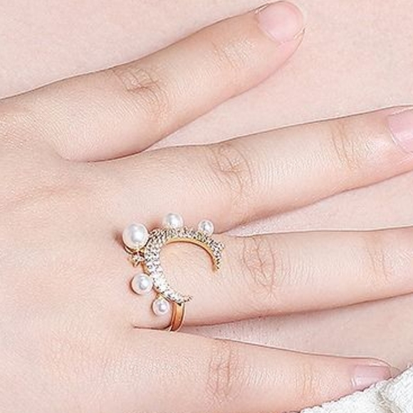 New silver 18k gold plated diamond simulated diamond and water pearl ring size 7 - Picture 4 of 8